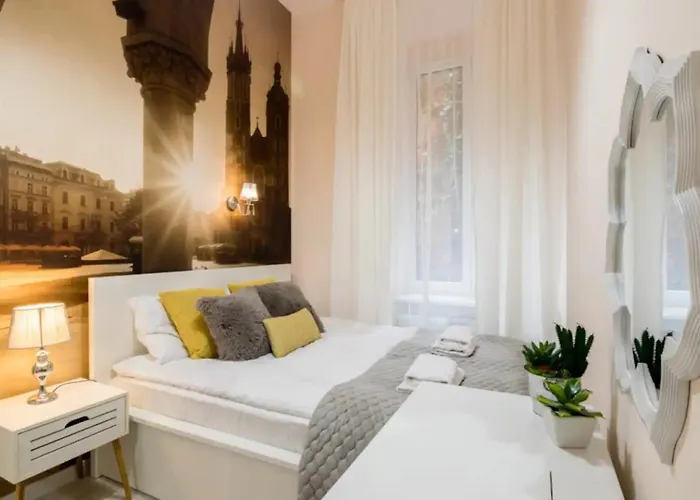 One Bedroom Apartment - Dluga 30 Street